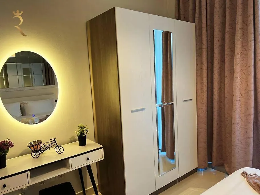 Euphoria Escape Studio In Al Reem Emirati Arabi Uniti