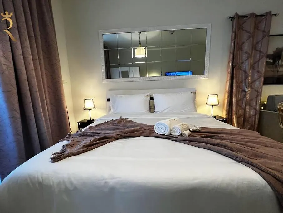 Appartamento Euphoria Escape Studio In Al Reem Emirati Arabi Uniti